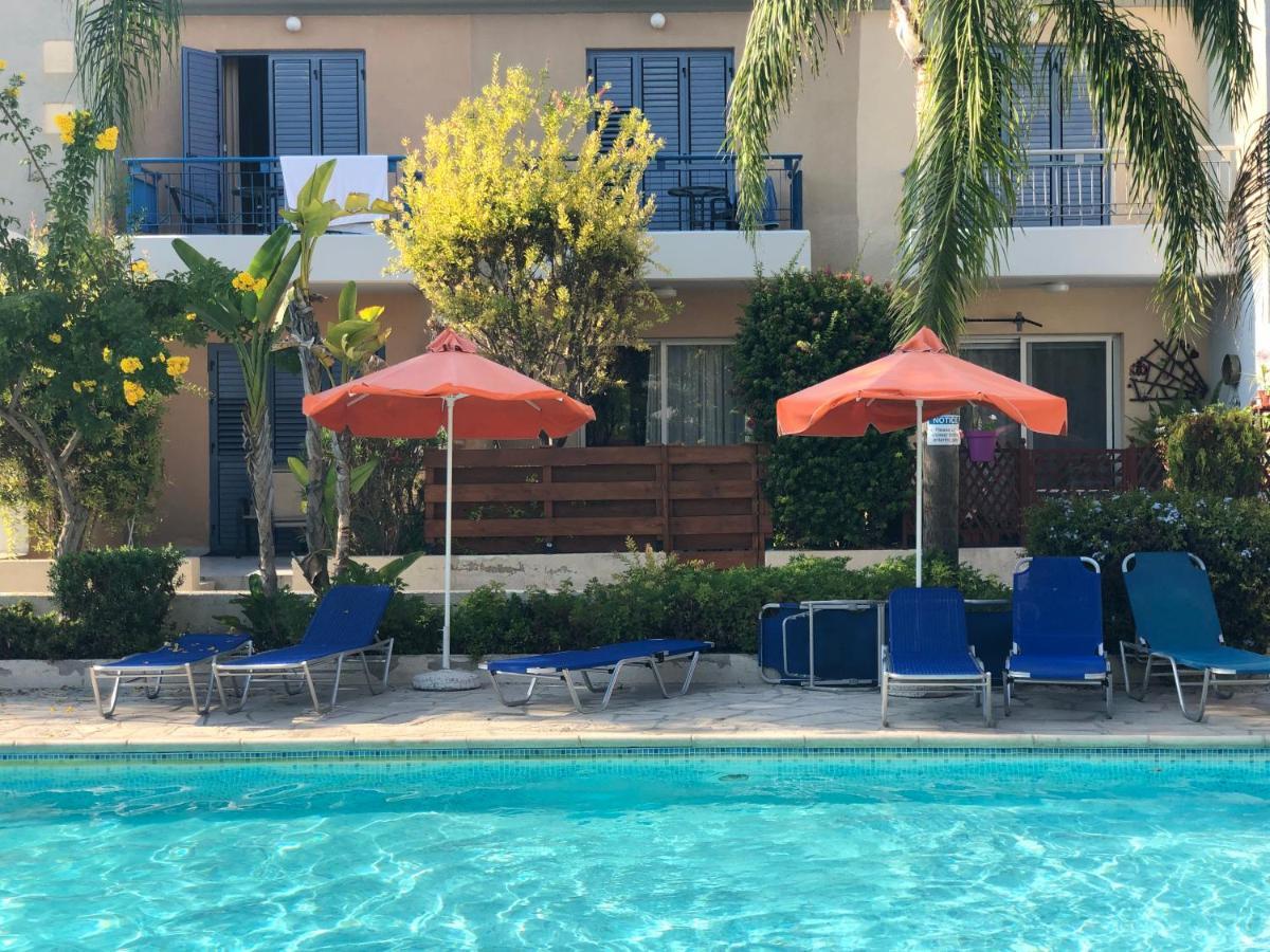 Exceptional Townhouse Villa Paphos Eksteriør billede